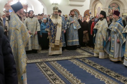 Архиепископ Феогност возглавил престольный праздник в Зачатьевском монастыре в день Зачатия святою праведною Анною Пресвятой Богородицы