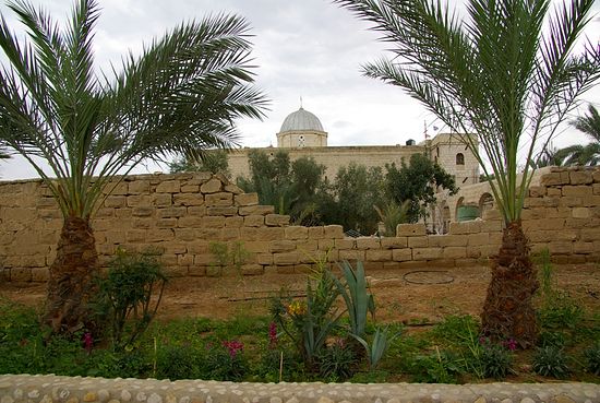 Оазис в пустыне – вид на монастырь святого Герасима Иорданского