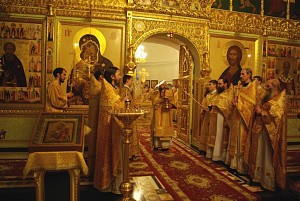 Епископ Матфей совершил Литургию в Николо-Шартомском монастыре Шуйской епархии и поздравил его настоятеля с днем тезоименитства