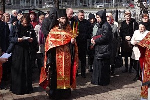 В день Радоницы на месте утраченного некрополя Кизического монастыря г. Казани совершили панихиду