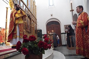 В монастыре в честь Иконы Богоматери «Всецарица» г. Краснодара торжественно отметили день памяти вмч. и целителя Пантелеимона