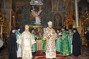Митрополит Александр отслужил Литургию в Корецком монастыре  в день памяти прп. Серафима Саровского