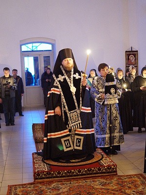 Епископ Серафим совершил в Мещовском Свято-Георгиевском монастыре Калужской епархии повечерие с каноном