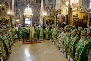 Патриарх Кирилл совершил Литургию в Троице-Сергиевой лавре в день преставления прп. Сергия Радонежского 
