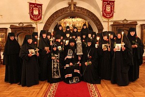 Епископ Феодор совершил в Николо-Сольбинском монастыре монашеские и иноческие постриги