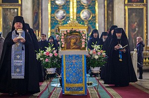 В Александро-Невской лавре молитвенно почтили образ Богоматери «Невская Скоропослушница»