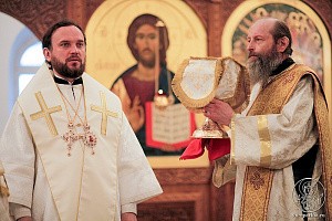 В Свято-Юрьевом монастыре Новгородской епархии состоялось архиерейское богослужение