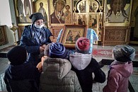 Воспитанники Центра социальной помощи семье и детям посетили Богородице-Алексиевский монастырь Томской епархии