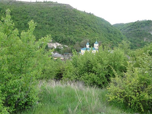 Свято-Троицкий Сахарнянский мужской монастырь Кишиневской епархии