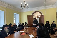 В Спасо-Преображенском монастыре Енисейска прошел региональный этап монашеской секции Рождественских чтений