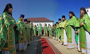 Митрополит Климент отслужил Литургию в Пафнутьево-Боровском монастыре в день памяти основателя обители