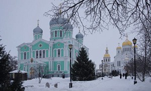 Свято-Троицкий Серафимо-Дивеевский монастырь отметил 190-летие со дня своего основания