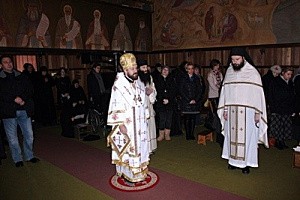 Председатель ОВЦС совершил Литургию в Иоанно-Предтеченском монастыре в Эссексе
