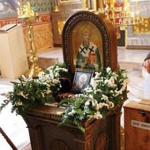 Николо-Сольбинскому монастырю переданы в дар частицы мощей его Небесных покровителей