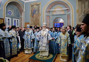 В канун праздника Благовещения Святейший Патриарх Кирилл совершил Всенощное бдение в Заиконоспасском монастыре