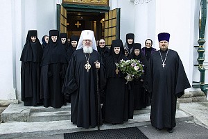 Митрополит Сергий отслужил Литургию в Толшевском Спасо-Преображенском монастыре Воронежской епархии