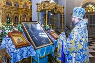Митрополит Тамбовский Феодосий возглавил проводы мироточивой иконы Божией Матери «Всех скорбящих Радость»
