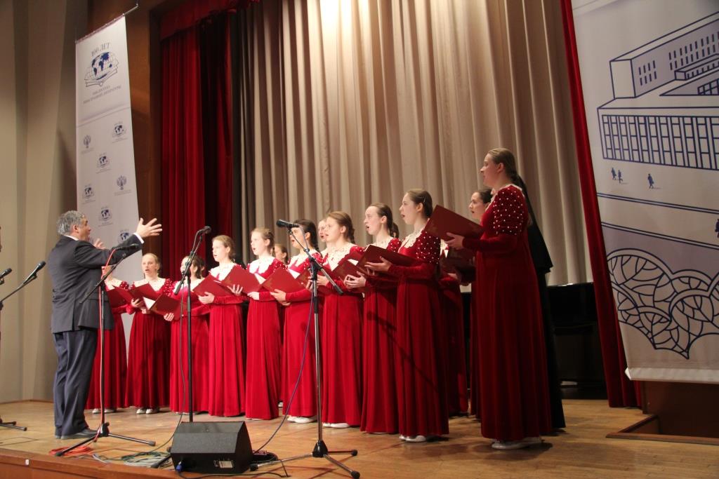 Хор «Отрада» выступил на фестивале славянских культур в Библиотеке иностранной литературы им. М. Рудомино