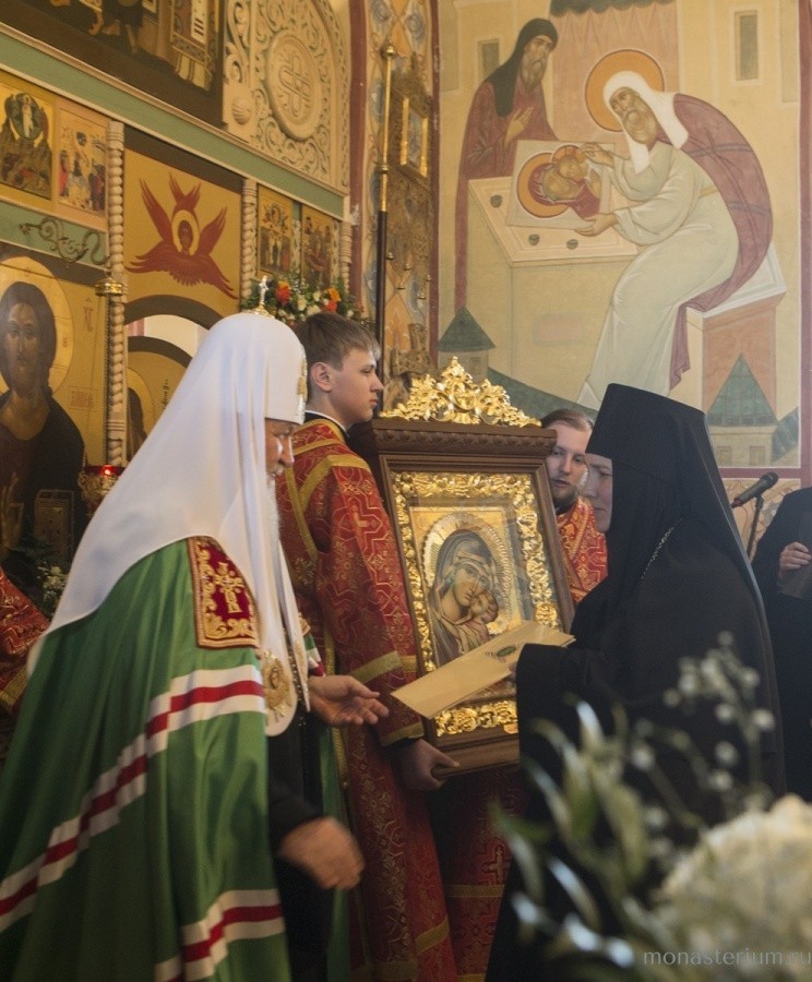 Патриарх Кирилл возглавил Литургию в Никольском Шостьенском монастыре
