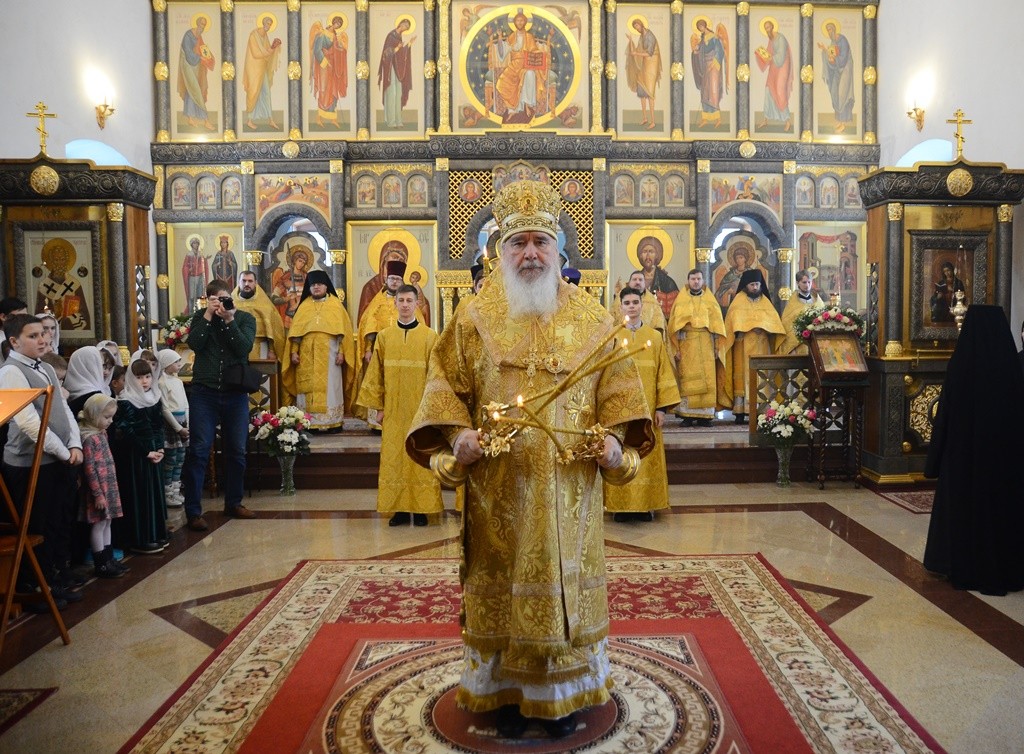 Митрополит Климент отслужил Литургию в монастыре Калужской иконы Божией Матери