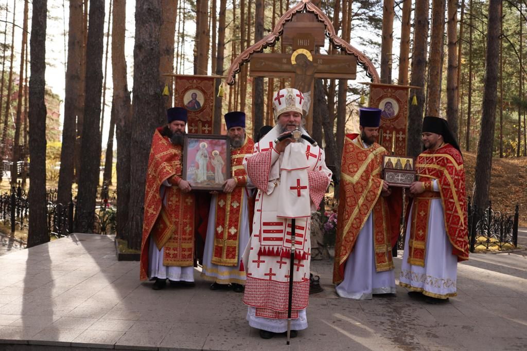 В монастыре Новомучеников и исповедников Церкви Русской в Алапаевске молитвенно почтили память святой Елисаветы Феодоровны 