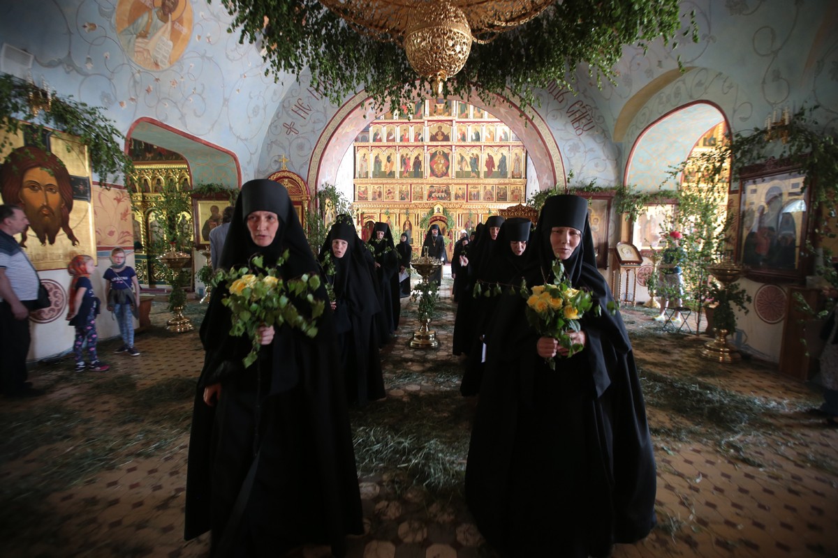 В Свято-Троицком Александро-Невском монастыре прошло престольное торжество