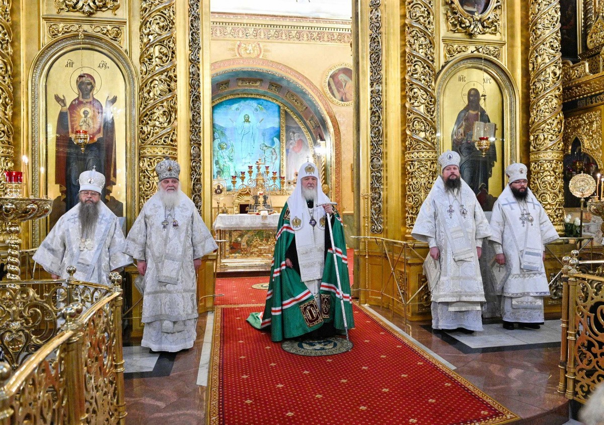 В день памяти Святейшего Патриарха Алексия II наместники и игумении ставропигиальных монастырей приняли участие в заупокойном богослужении в Богоявленском соборе Москвы