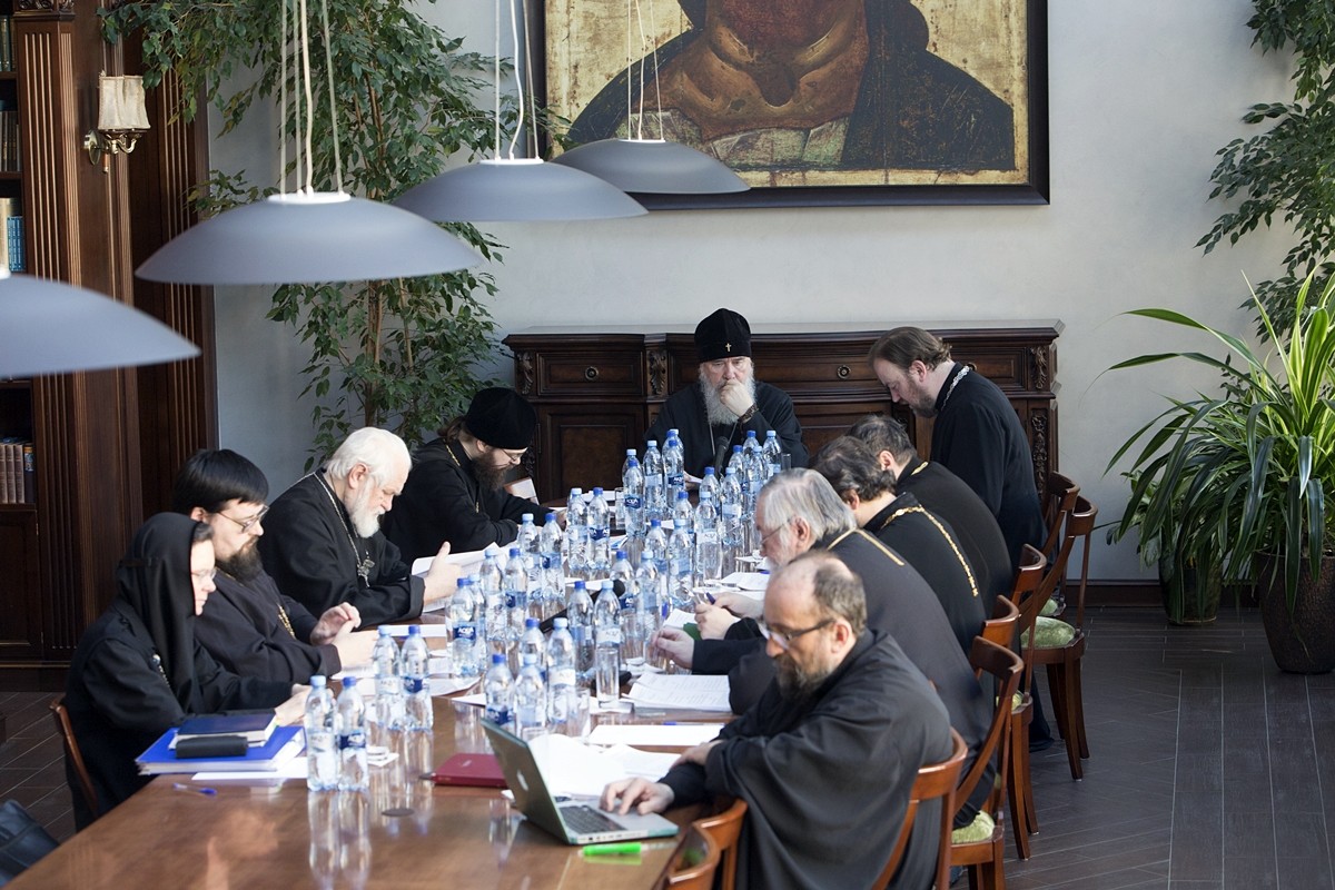В Сретенском монастыре прошло заседание Комиссии Межсоборного присутствия по церковному праву