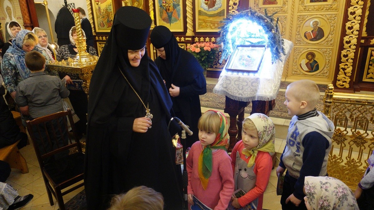 На подворье Покровского монастыря в с. Маркове прошло Рождественское представление
