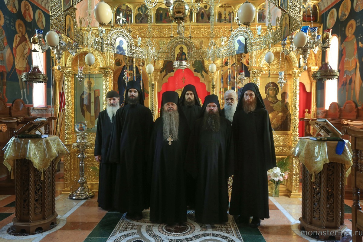 Наместник Данилова монастыря Москвы возглавил престольный праздник в Свято-Преображенском скиту обители
