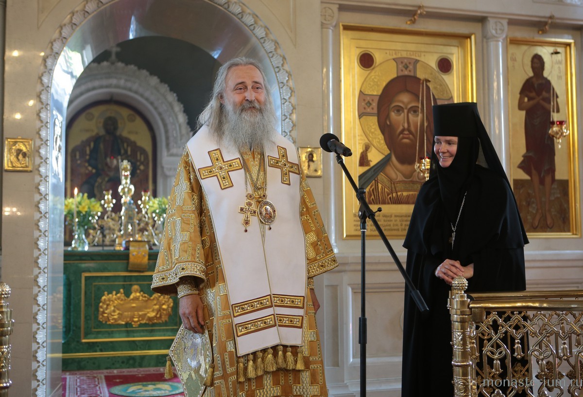 Архиепископ Феогност возглавил престольный праздник в Алексеевском монастыре 