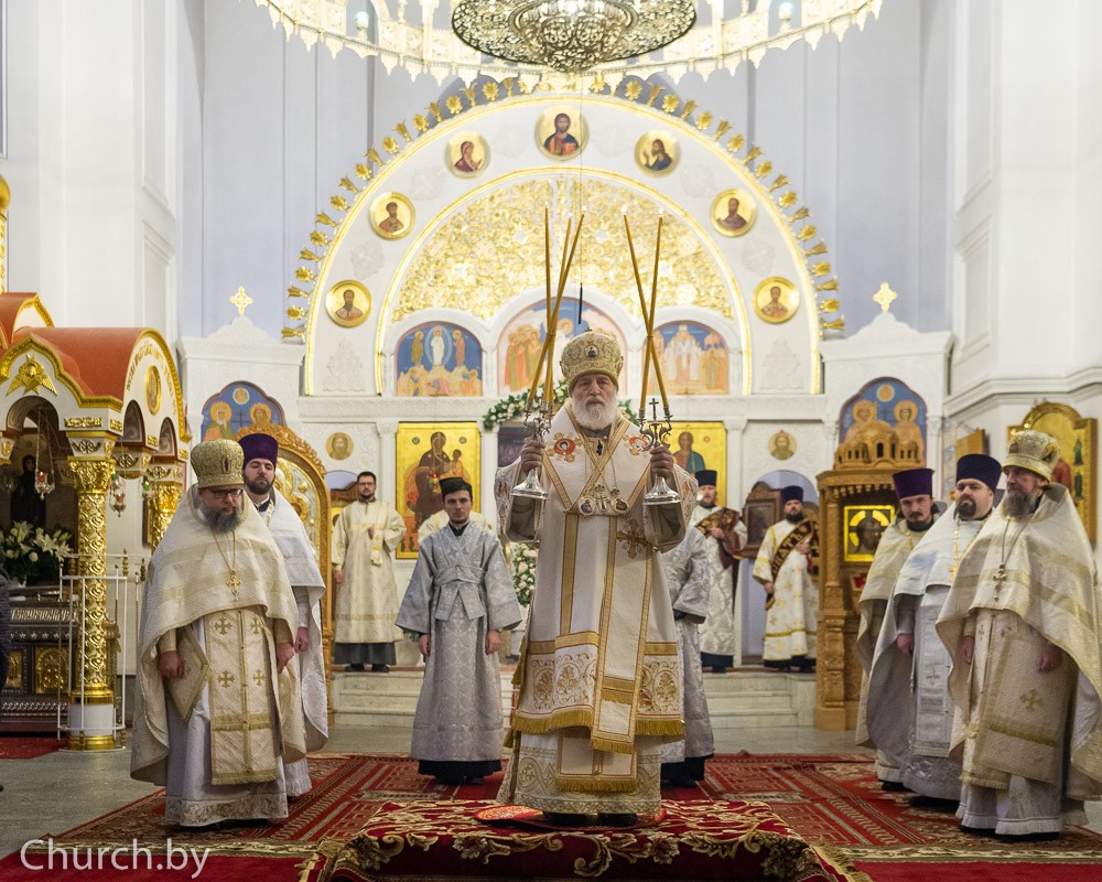 Патриарший экзарх всея Беларуси возглавил Литургию в Полоцком Спасо-Евфросиниевском монастыре