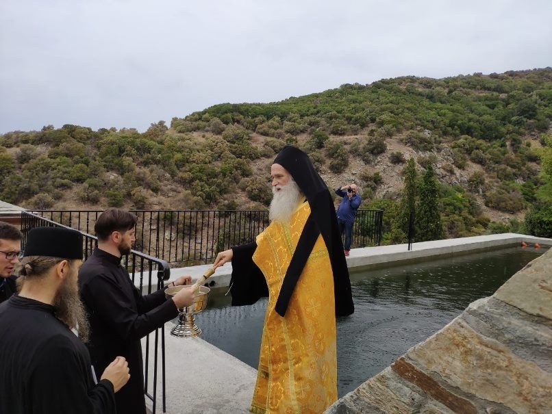 На Афоне состоялось освящение отреставрированной мельницы преподобного Силуана Афонского