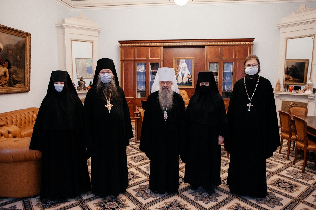 Члены Межведомственной комиссии по вопросам образования монашествующих посетили Санкт-Петербургскую митрополию