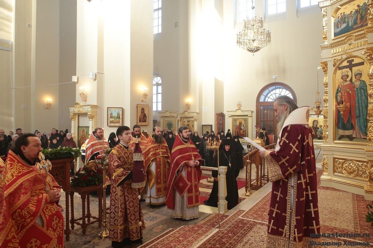Архиепископ Феогност совершил Литургию в Кресто-Воздвиженском Иерусалимском монастыре в день тезоименитства его настоятельницы