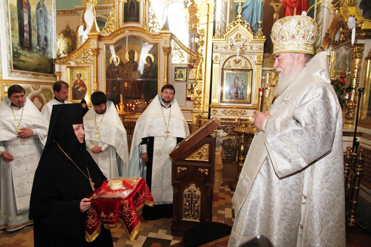 Митрополит Ириней в день своего 77-летия совершил Литургию в Корецком монастыре