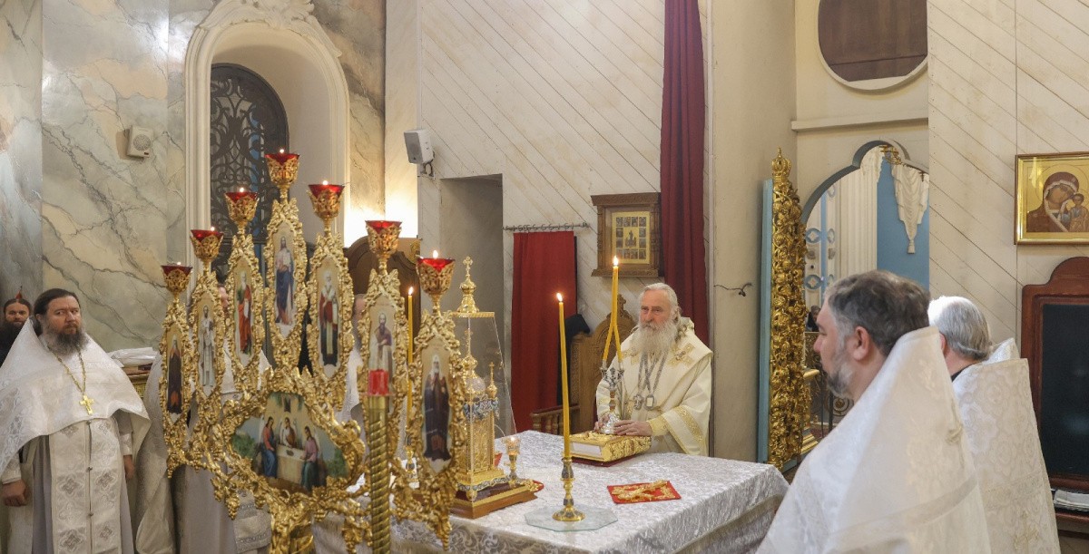 Митрополит Каширский Феогност совершил Литургию в Ново-Иерусалимском ставропигиальном монастыре