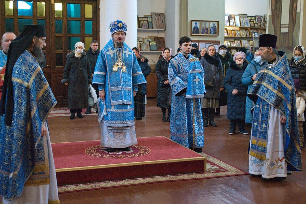 Патриарший экзарх всея Беларуси возглавил Литургию в Ляденском мужском монастыре