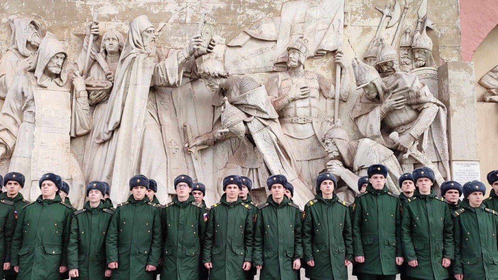 Состоялась экскурсия по Донскому монастырю для военнослужащих 1-го отдельного стрелкового Семеновского полка
