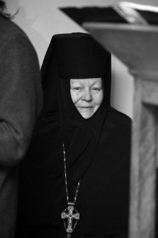 Митрополит Викентий совершил в Покровском монастыре в Узбекистане чин отпевания настоятельницы обители игумении Манефы (Караваевой)