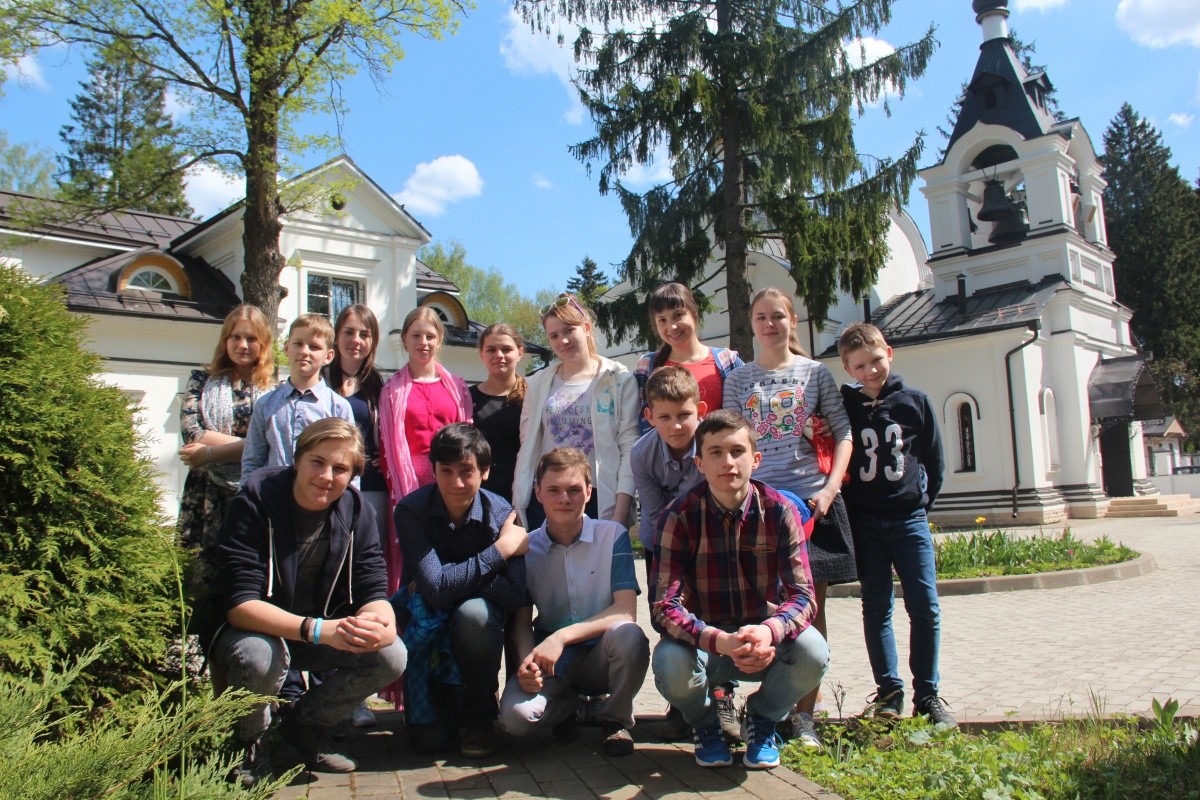 Данилов монастырь ко Дню Победы провел для школьников выездную программу 