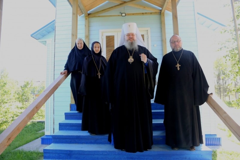 Митрополит Архангельский Корнилий посетил подворье Соловецкого монастыря в Радово