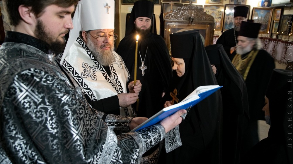 Митрополит Луганский и Алчевский Митрофан совершил монашеский постриг в Свято-Ольгинском монастыре 