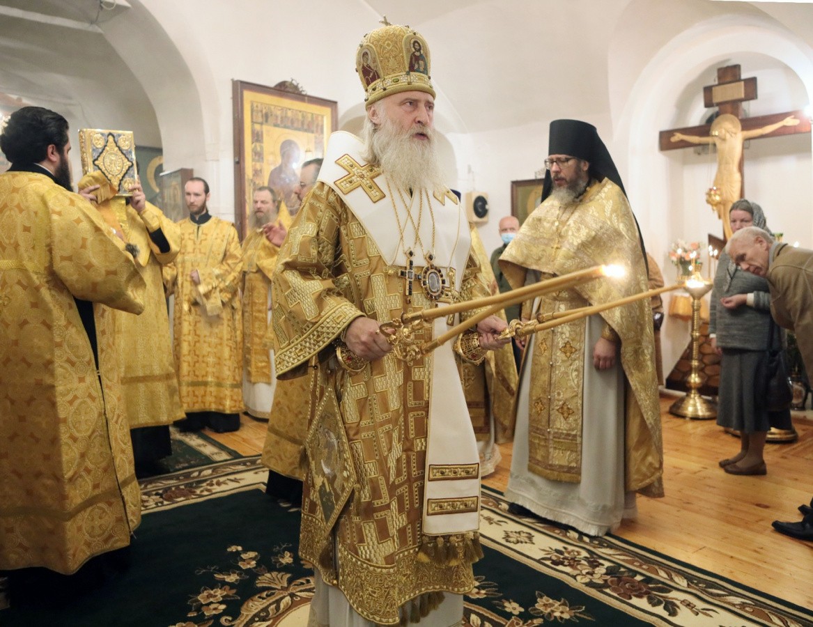 Архиепископ Феогност возглавил престольный праздник в Заиконоспасском монастыре 