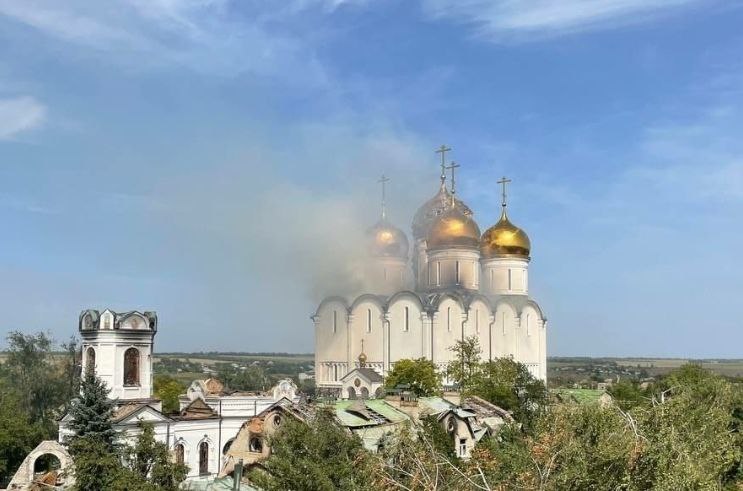 Гуманитарная помощь доставлена в Свято-Успенский Николо-Васильевский монастырь, находящейся в эти дни  под обстрелами ВСУ 