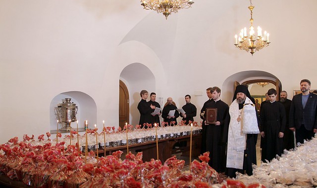 В Новоспасском монастыре освящены куличи для российских военнослужащих в Сирии