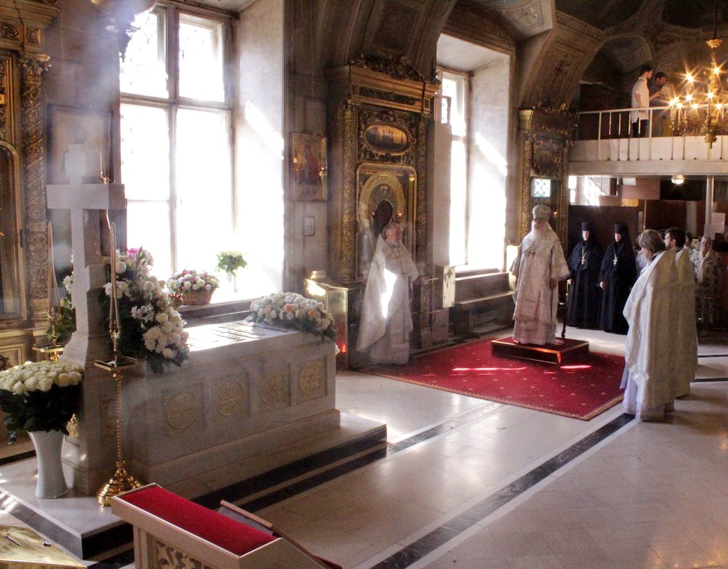 Представители Синодального отдела по монастырям и монашеству почтили память Святейшего Патриарха Алексия II в Богоявленском кафедральном соборе г. Москвы