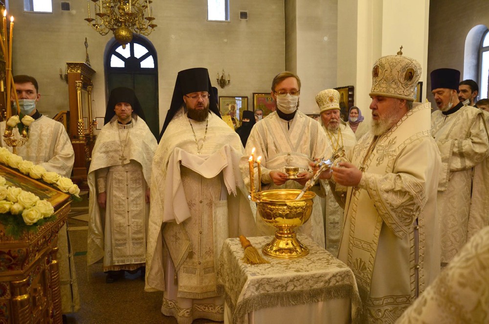 В Пермском Богоявленском монастыре отметили престольный праздник