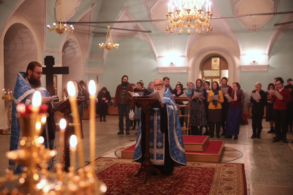 В Высоко-Петровском монастыре состоялось всенародное пение акафиста Влахернской иконе Богоматери