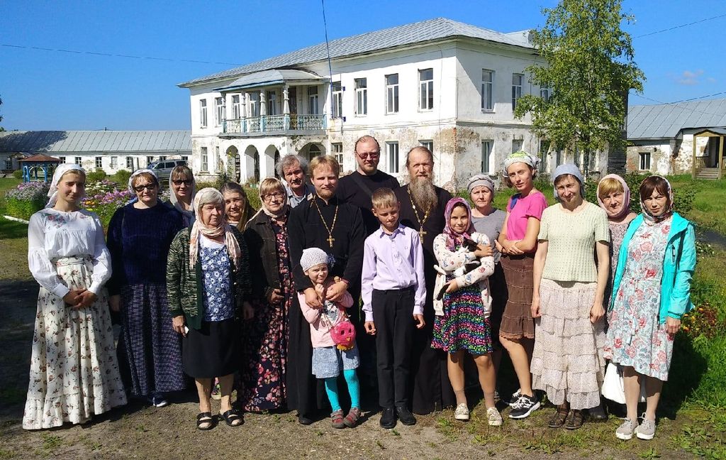 Прихожане Владимирского храма Вологды совершили паломничество по монастырям Вологодской епархии
